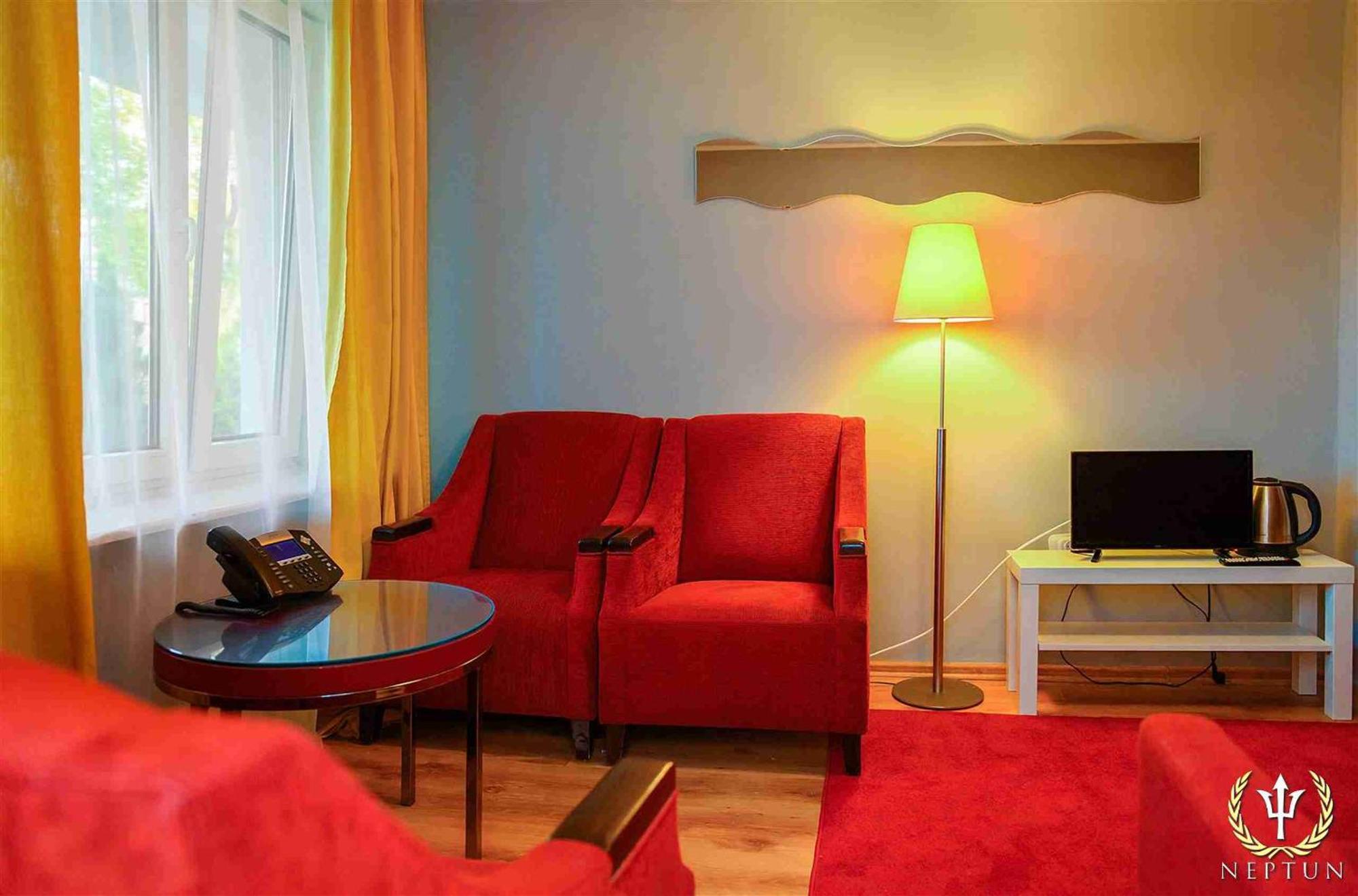 Hotel Neptun Jastrzębia Góra Esterno foto